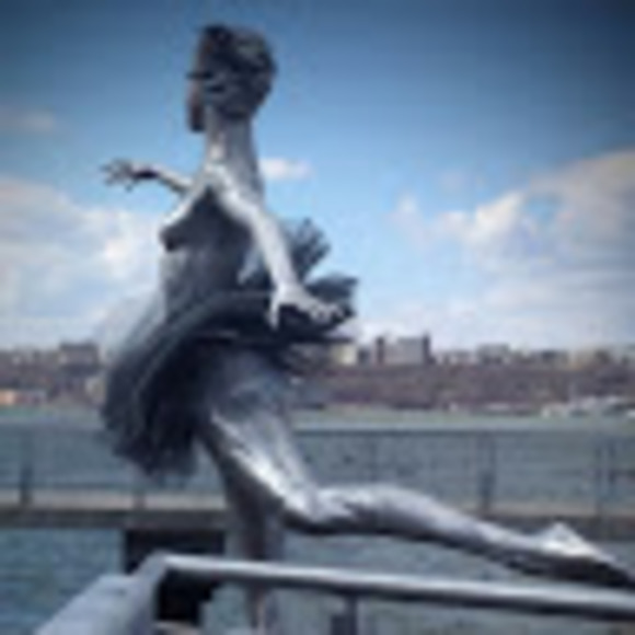 Meet your Posher, Alissa - Picture 1 of 1